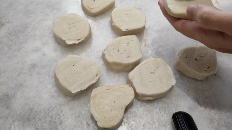 Screenshot_2021-10-10-19-06-00-882_com.simplemobiletools.gallery-01